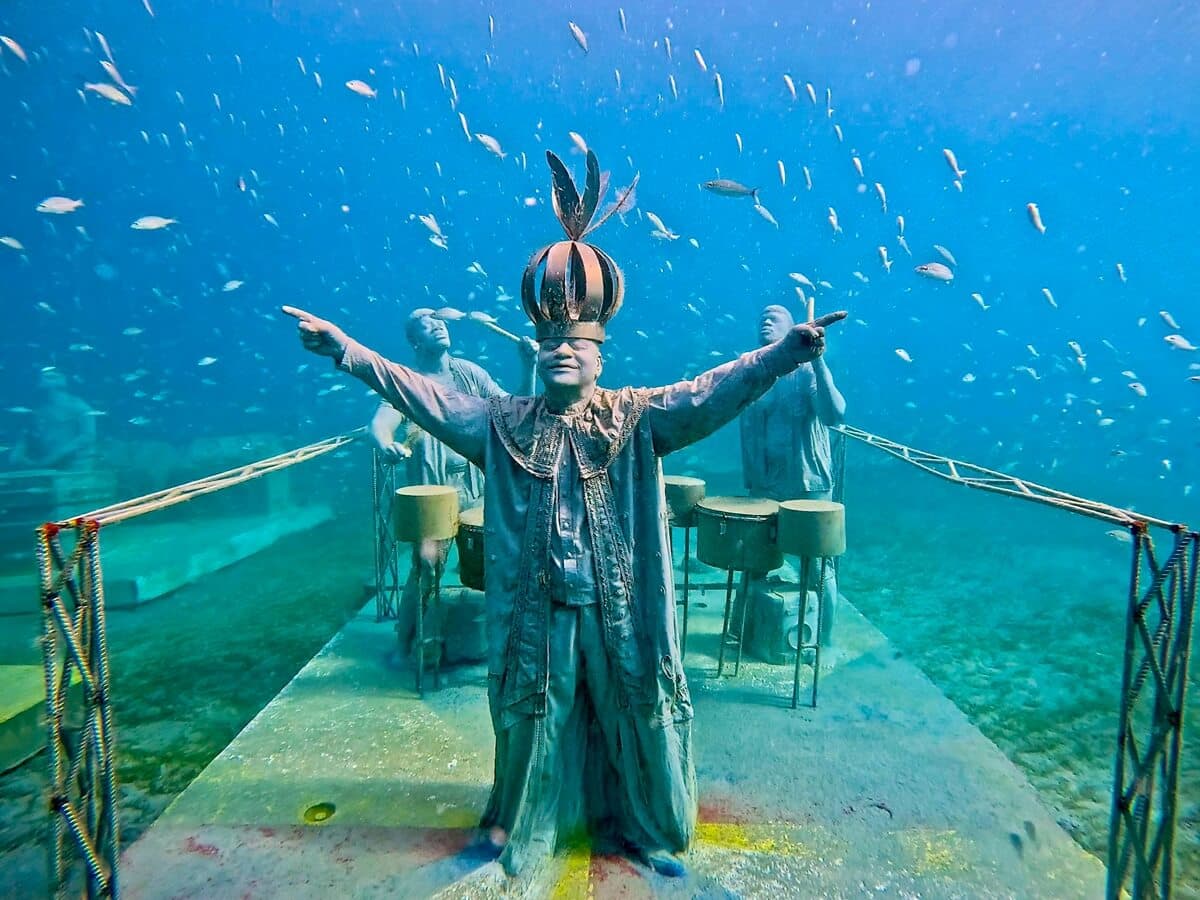 Under SXM King Beau Beau sculpture